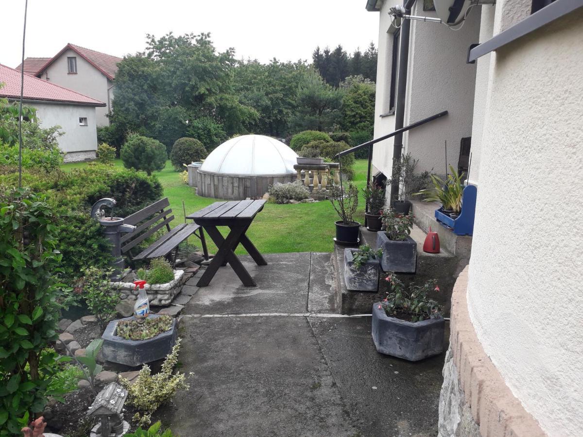 U Lesa Appartement Bohutín Buitenkant foto