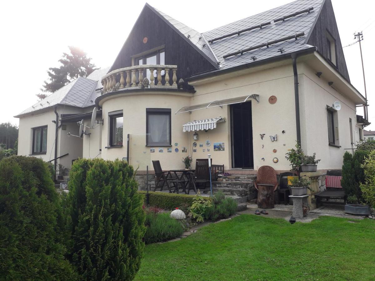 U Lesa Appartement Bohutín Buitenkant foto